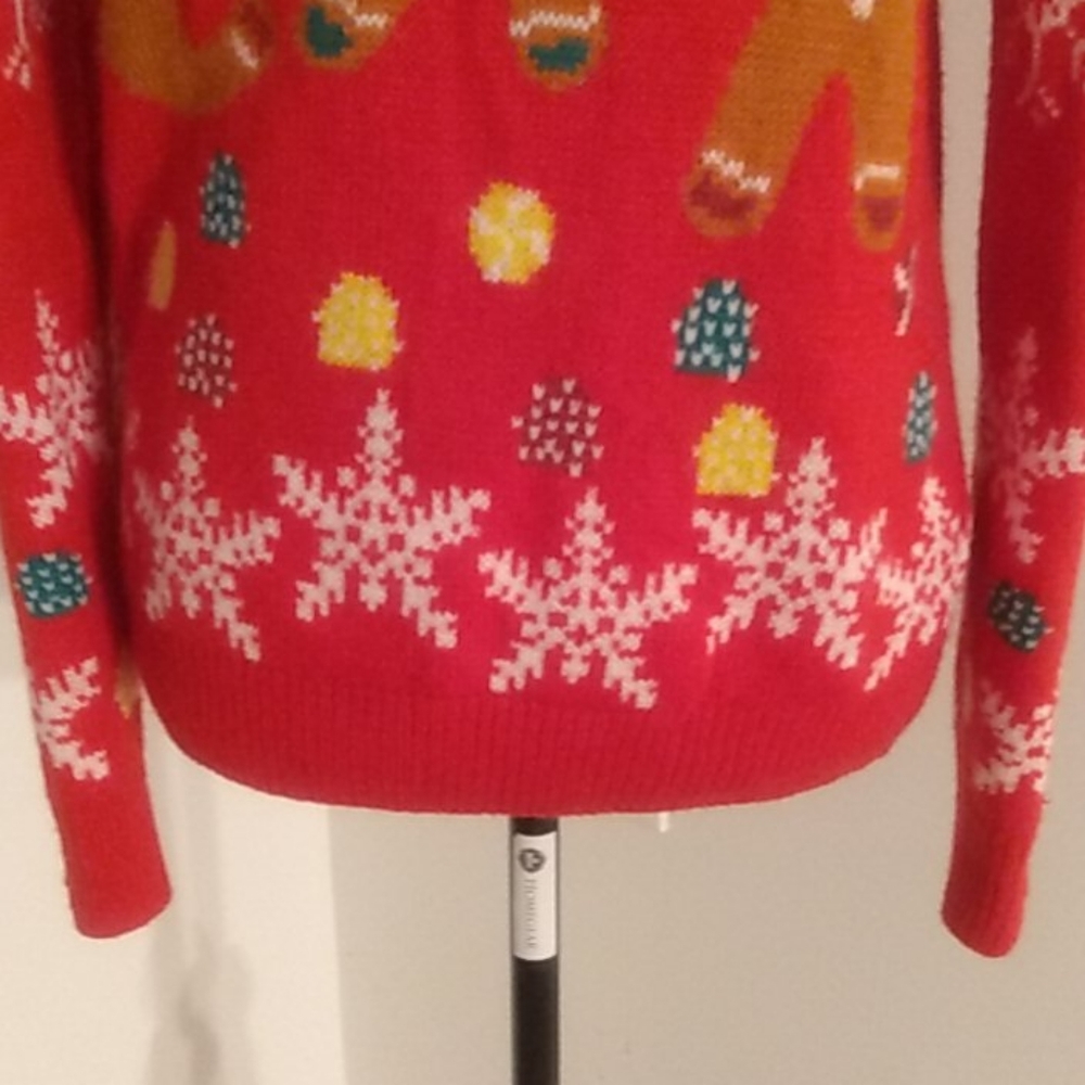 ❤️🎄 Party Sweater Dec. 25th - Picture 3 of 8